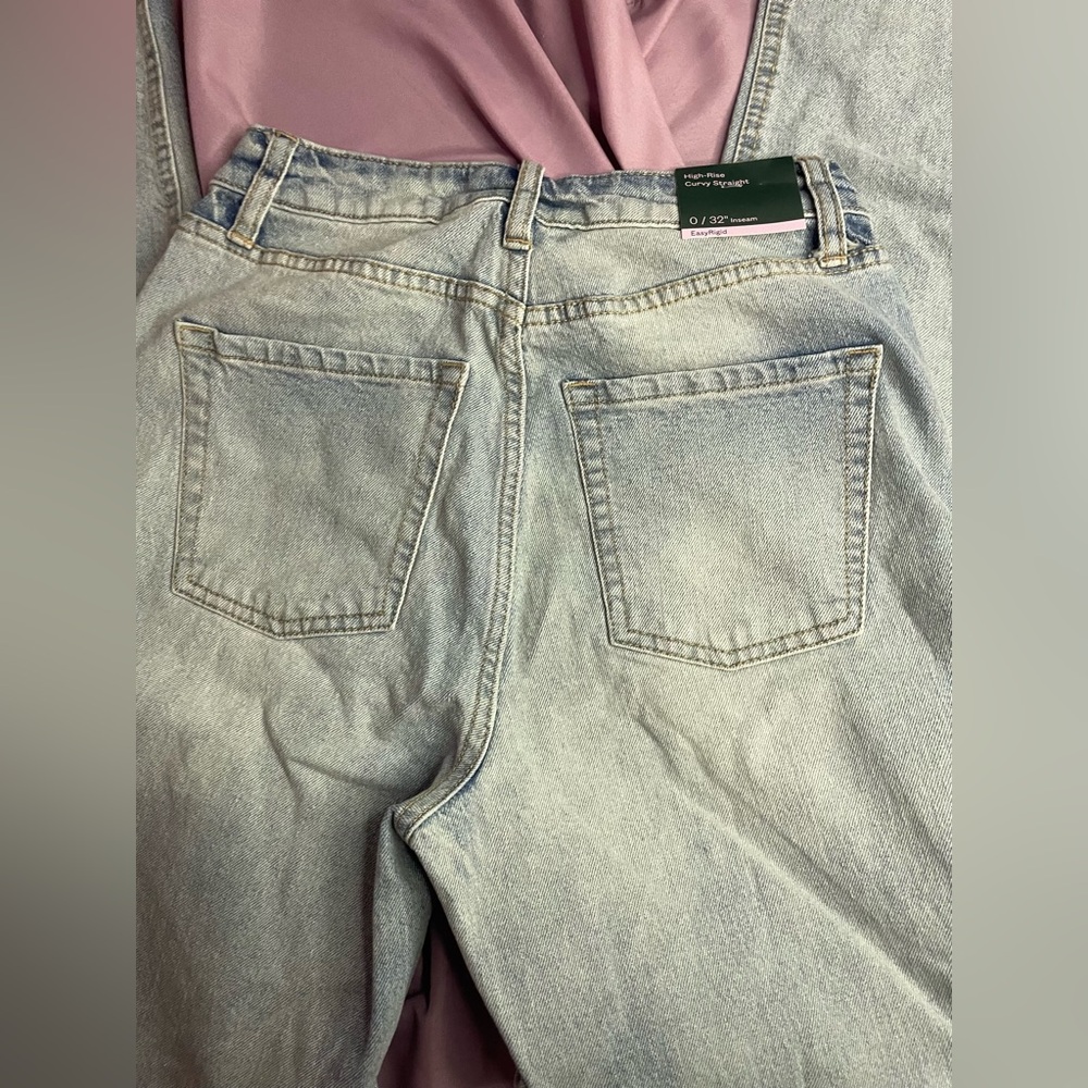 Women's High rise Curvy Straight Jeans Wild Fable Light Wash Sz0/32” NWT - Picture 8 of 9